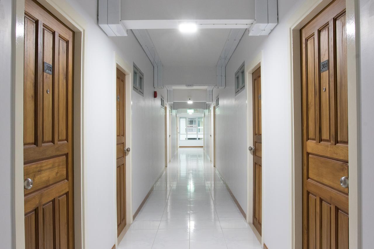 Jr Mansion On Nut Soi 25 Aparthotel Bangkok Kültér fotó