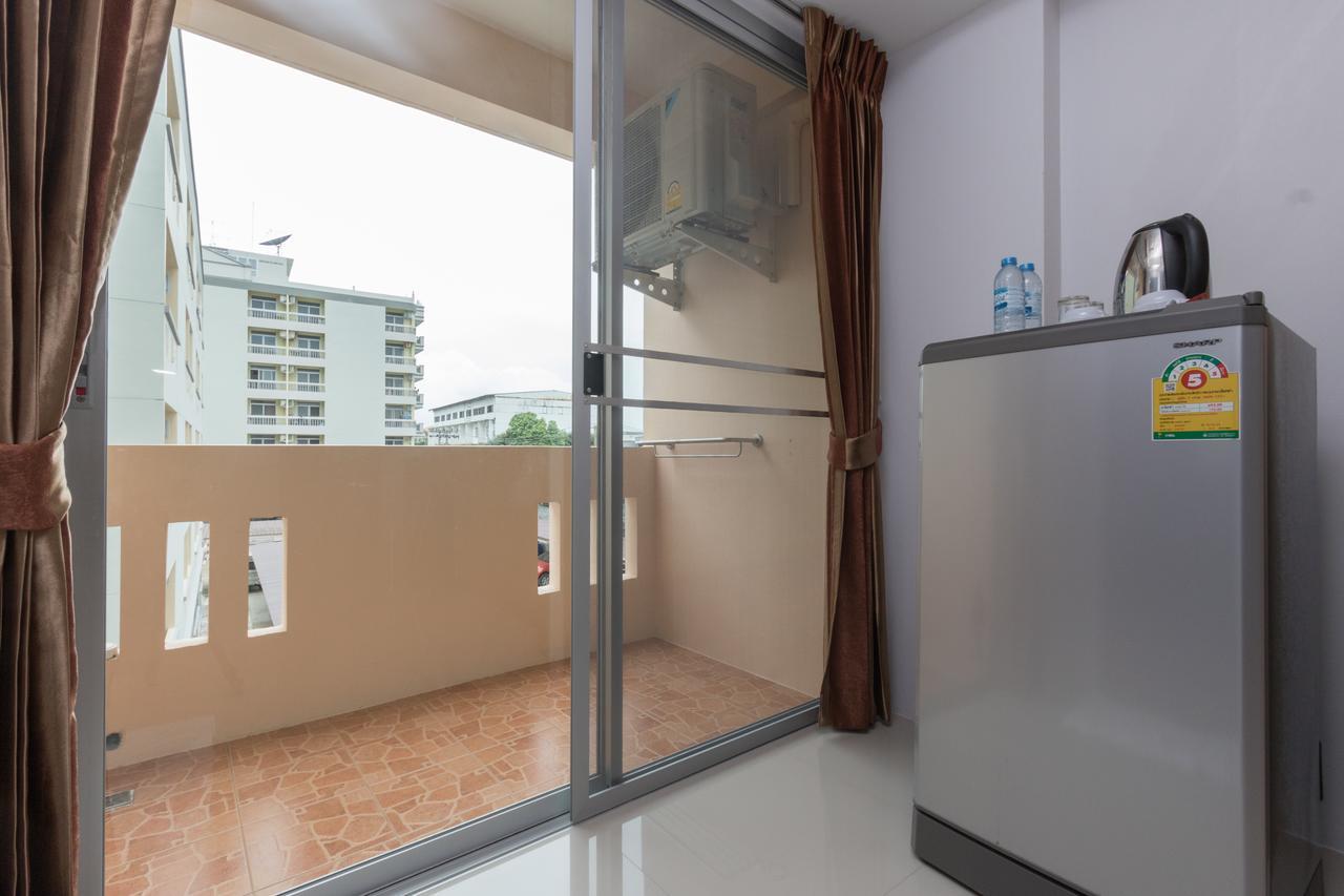 Jr Mansion On Nut Soi 25 Aparthotel Bangkok Kültér fotó